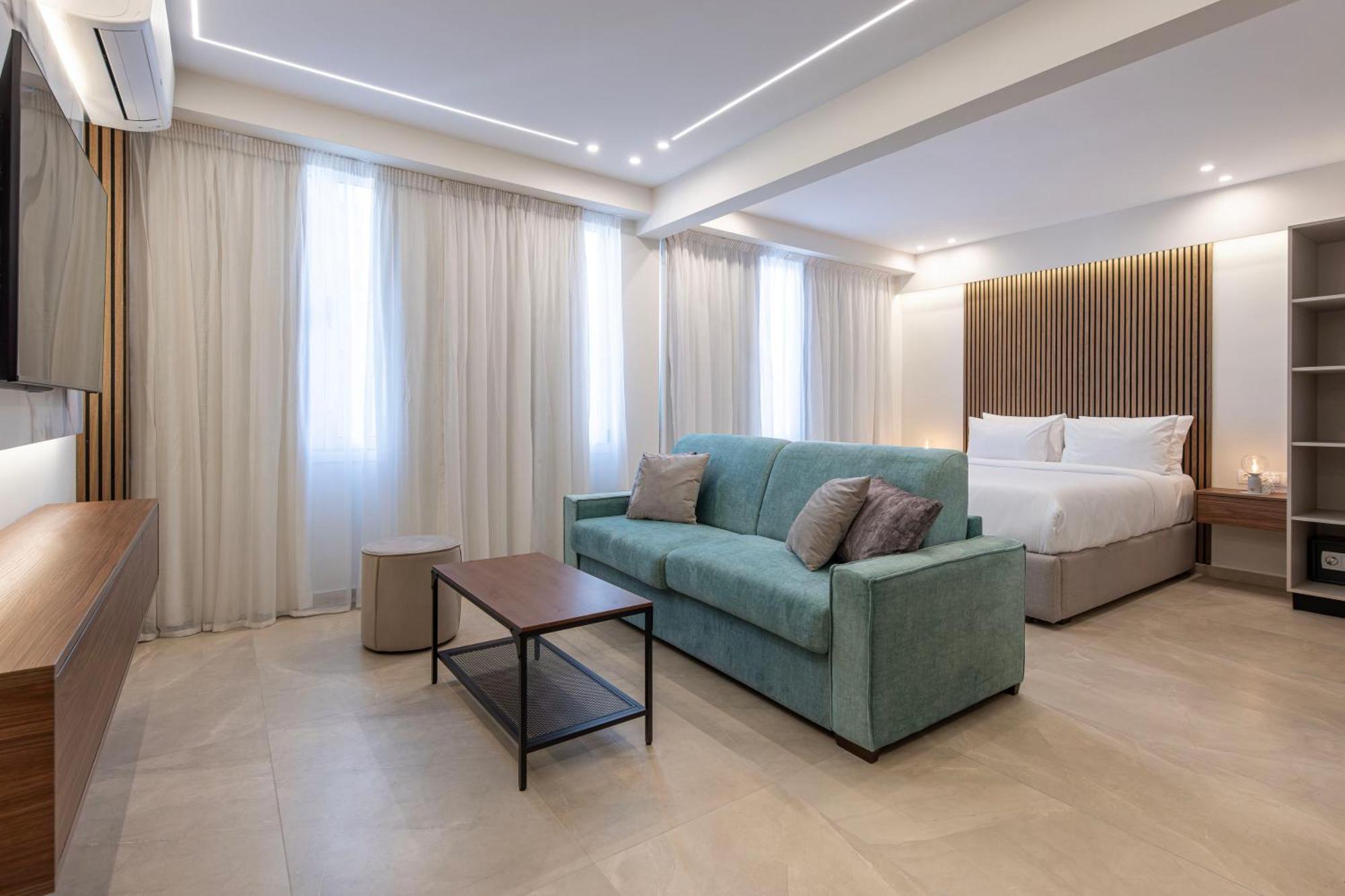 Phaedrus Living Ermou Kaliendia Athen